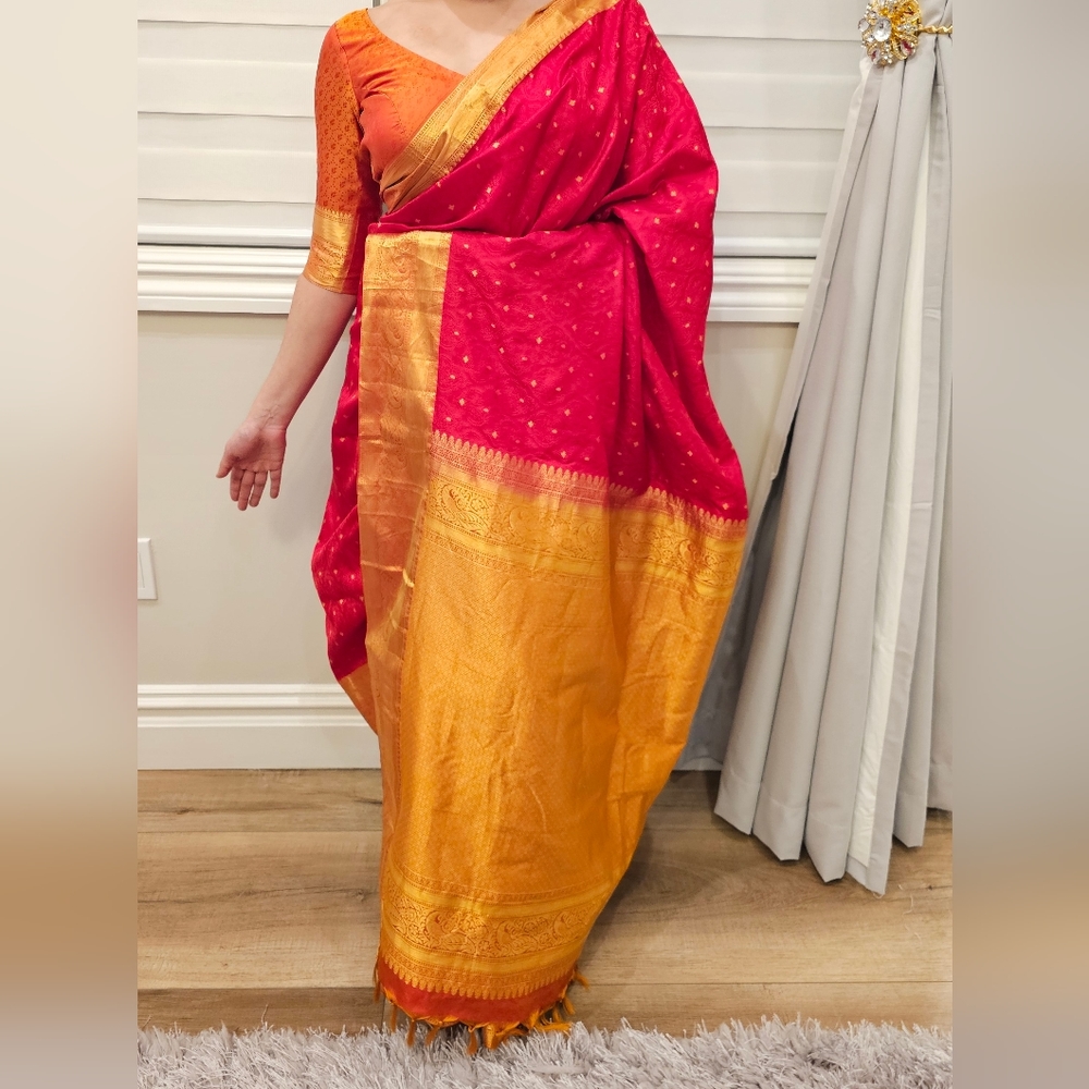 Saree - image 1